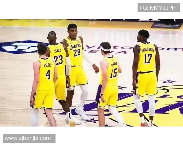 2014年11月湖人与马刺的精彩对决比分回顾与赛后分析